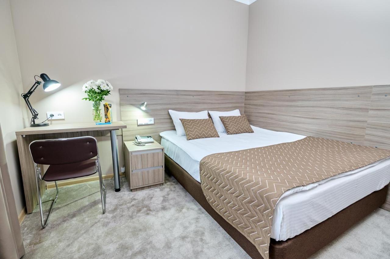 Victoria Hotel Uralsk Dış mekan fotoğraf
