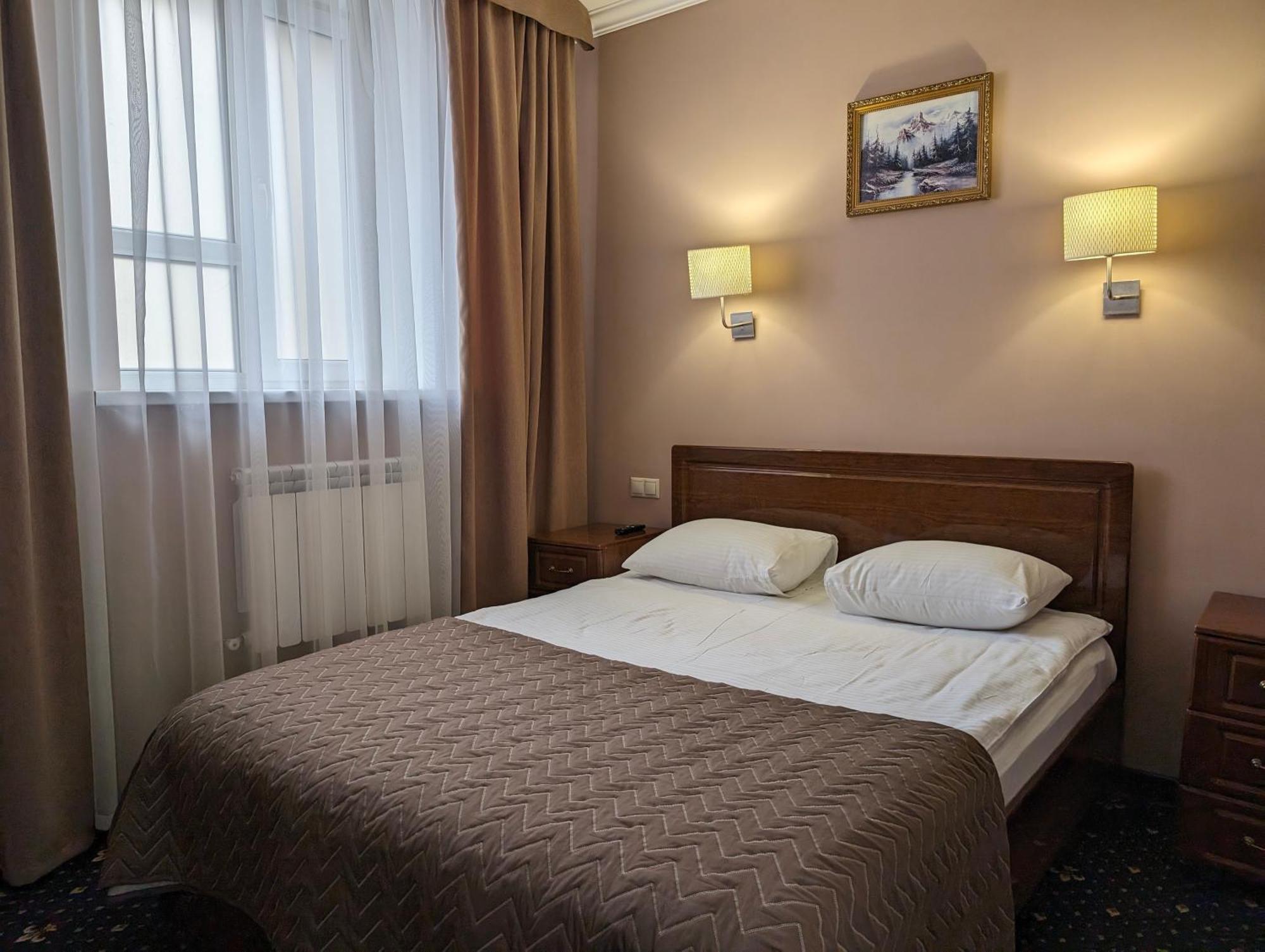 Victoria Hotel Uralsk Dış mekan fotoğraf
