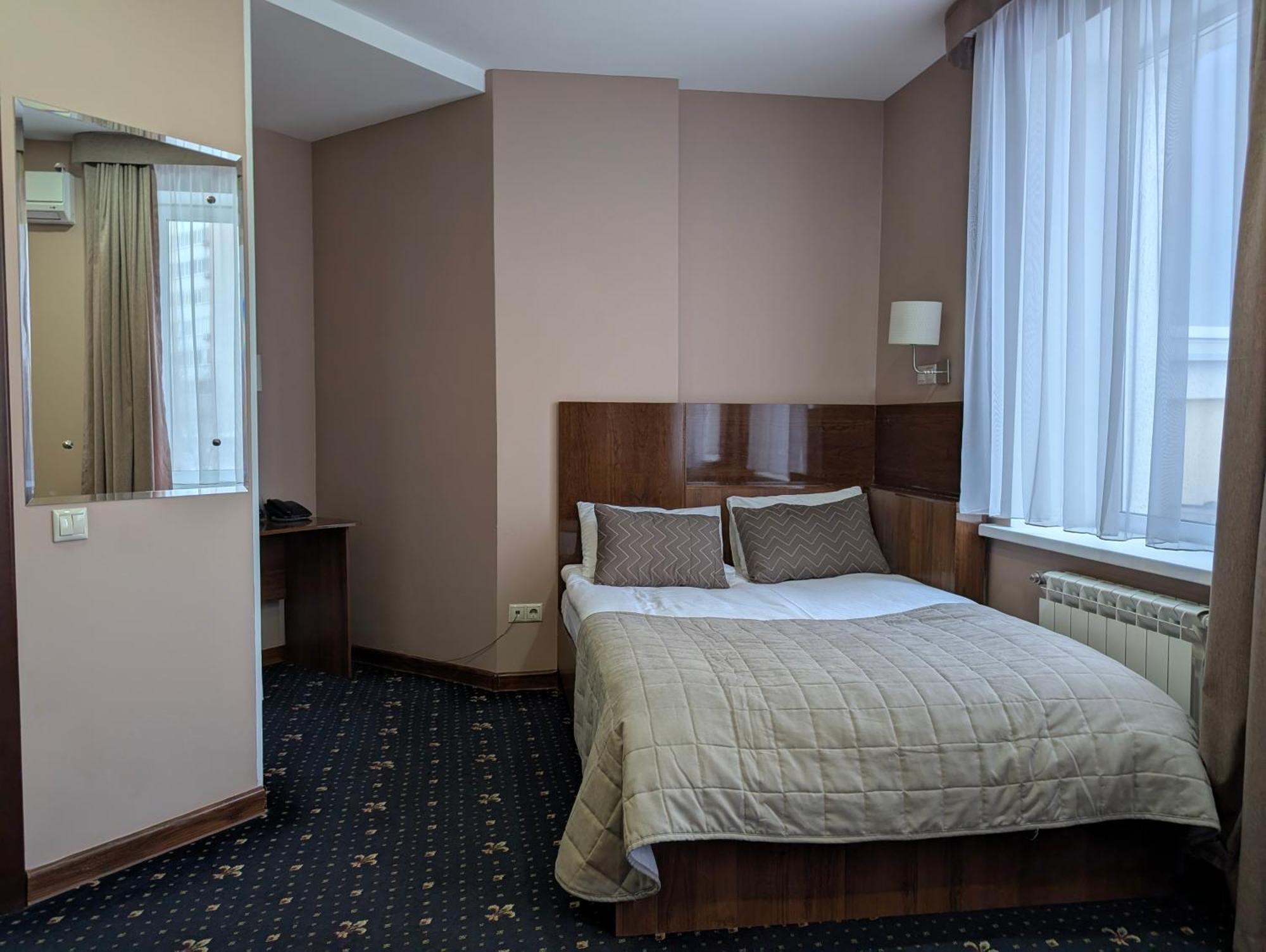 Victoria Hotel Uralsk Dış mekan fotoğraf